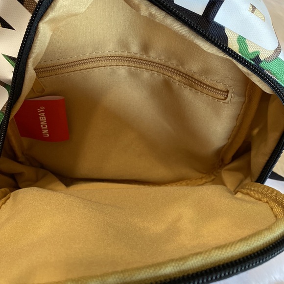 Unionbay Camouflage small backpack - Picture 6 of 7